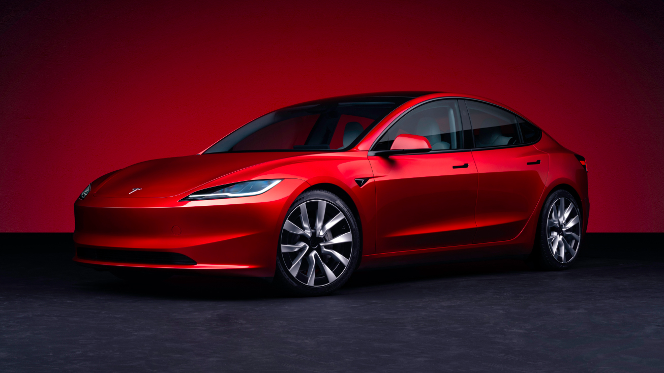 Minglab yangilangan Tesla Model 3-lar Yevropaga jo‘natilishdan oldin suratga olingan