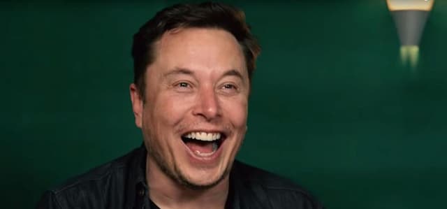 Ilon Mask hazil qildi: "Men hech qanday sport jamoalarini sotib olmayman"