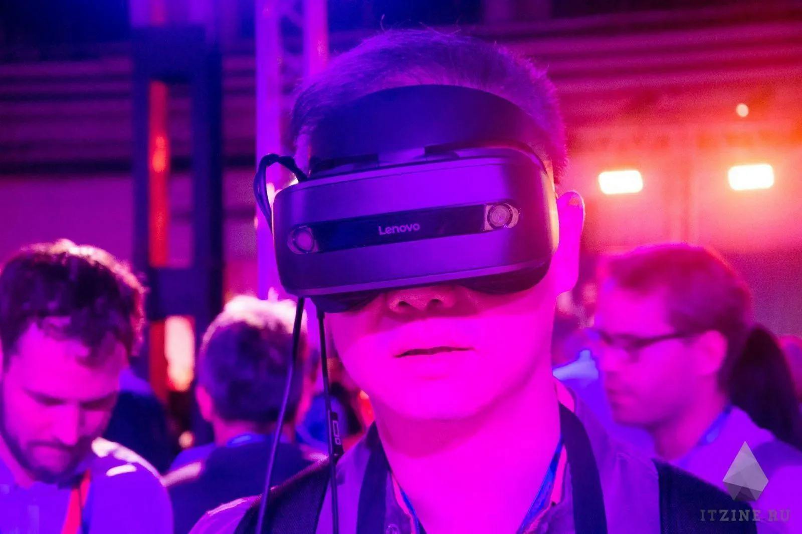 Lenovoning birinchi VR eshitish vositasi e'lon qilindi
